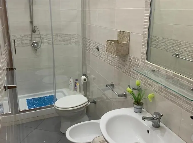 Richard לינה וארוחת בוקר 3*